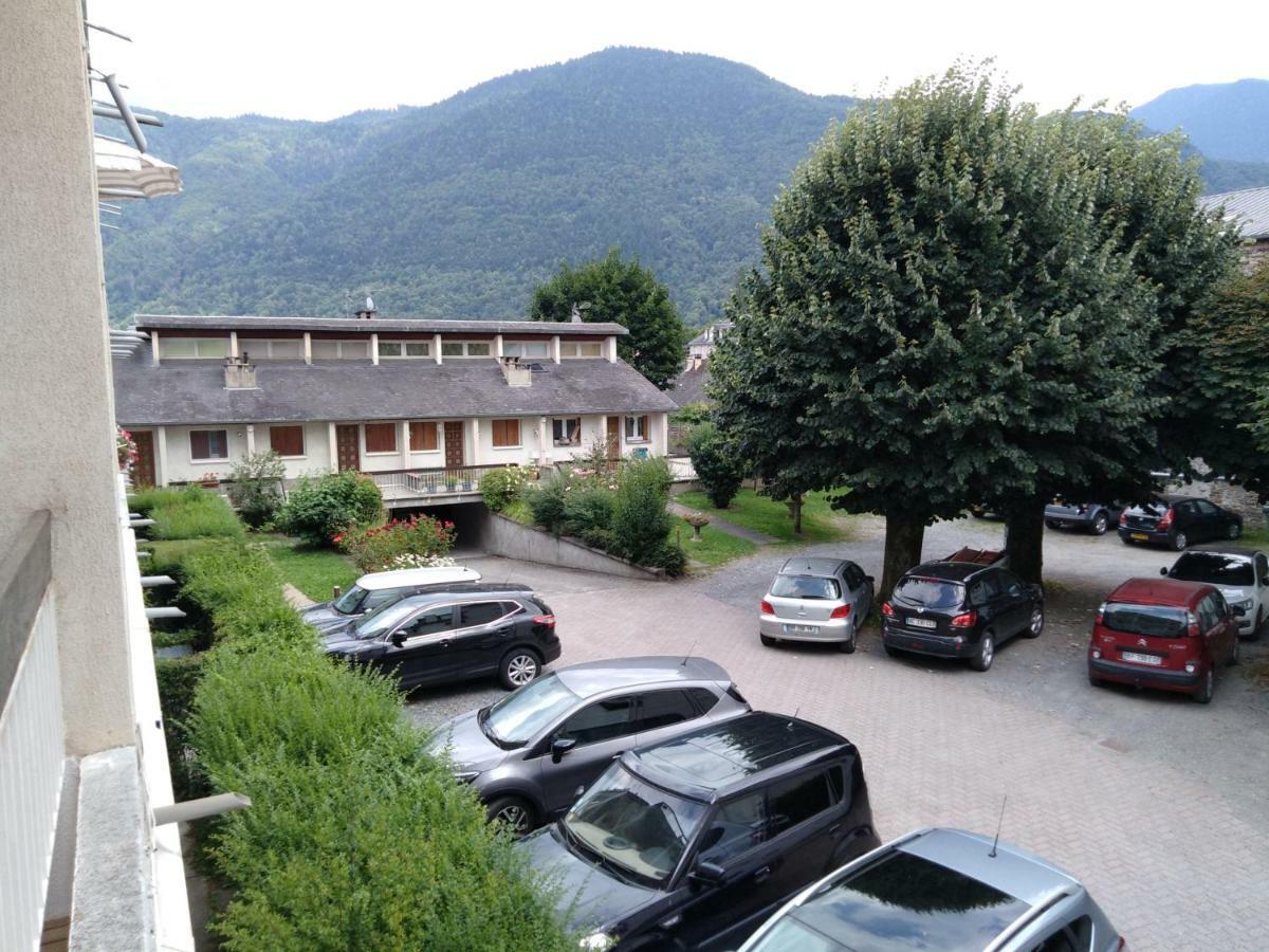 Le Pardeilhan Appt Chaleureux, Lumineux Avec Terrasse Et Parking En Coeur De Ville Bagnères-de-Luchon Kültér fotó